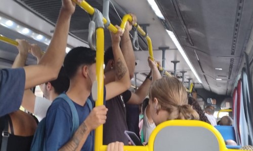 Moradores de Barra do Piraí sofrem com transporte público precário